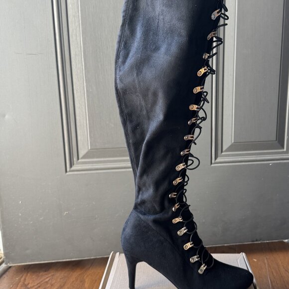 JOURNEE COLLECTION Women's Black Lace Trill Round Toe Stiletto Boots Size 9 - Picture 2 of 4